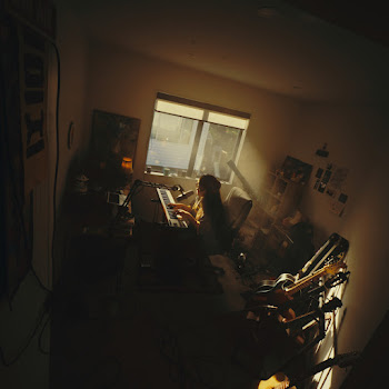 main img