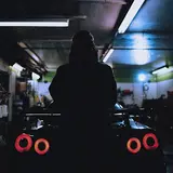 Sxmpra — Dread (Feat. Julia Wolf)