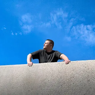Кирилл Майский Наперёд